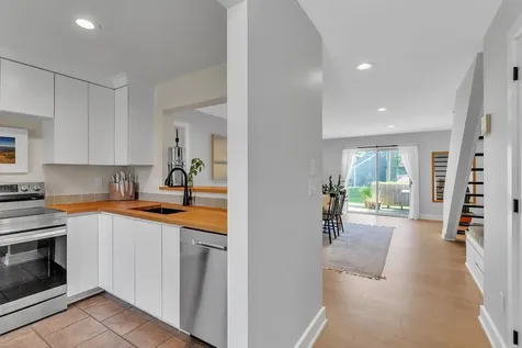 9 Conifer Court Burlington VT 05401