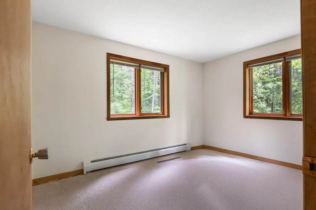 7 Spring Valley Drive Grantham NH 03753