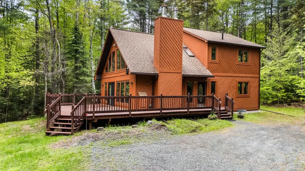 7 Spring Valley Drive Grantham NH 03753