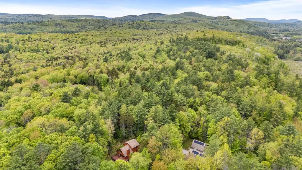 7 Spring Valley Drive Grantham NH 03753