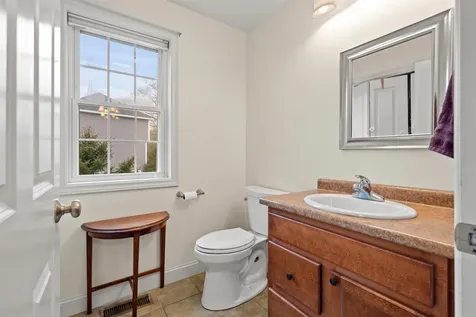 1 Cottonwood Circle Kingston NH 03848