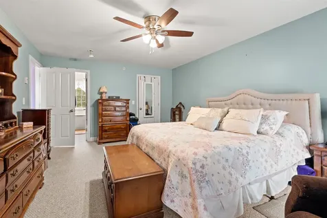 1 Cottonwood Circle Kingston NH 03848