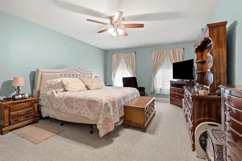 1 Cottonwood Circle Kingston NH 03848