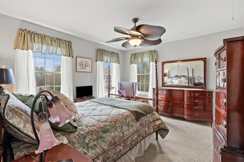 1 Cottonwood Circle Kingston NH 03848