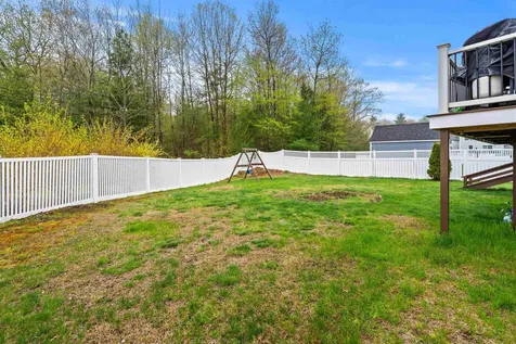 1 Cottonwood Circle Kingston NH 03848