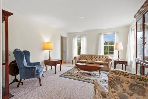 1 Cottonwood Circle Kingston NH 03848