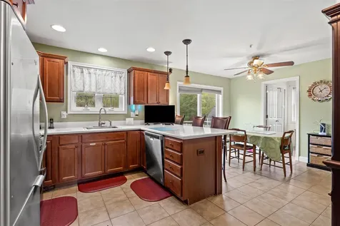 1 Cottonwood Circle Kingston NH 03848