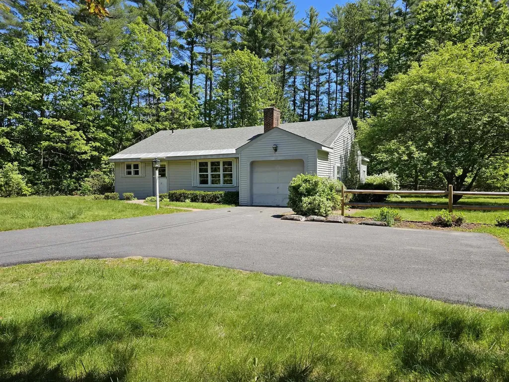 37 Eaton Road Swanzey NH 03446