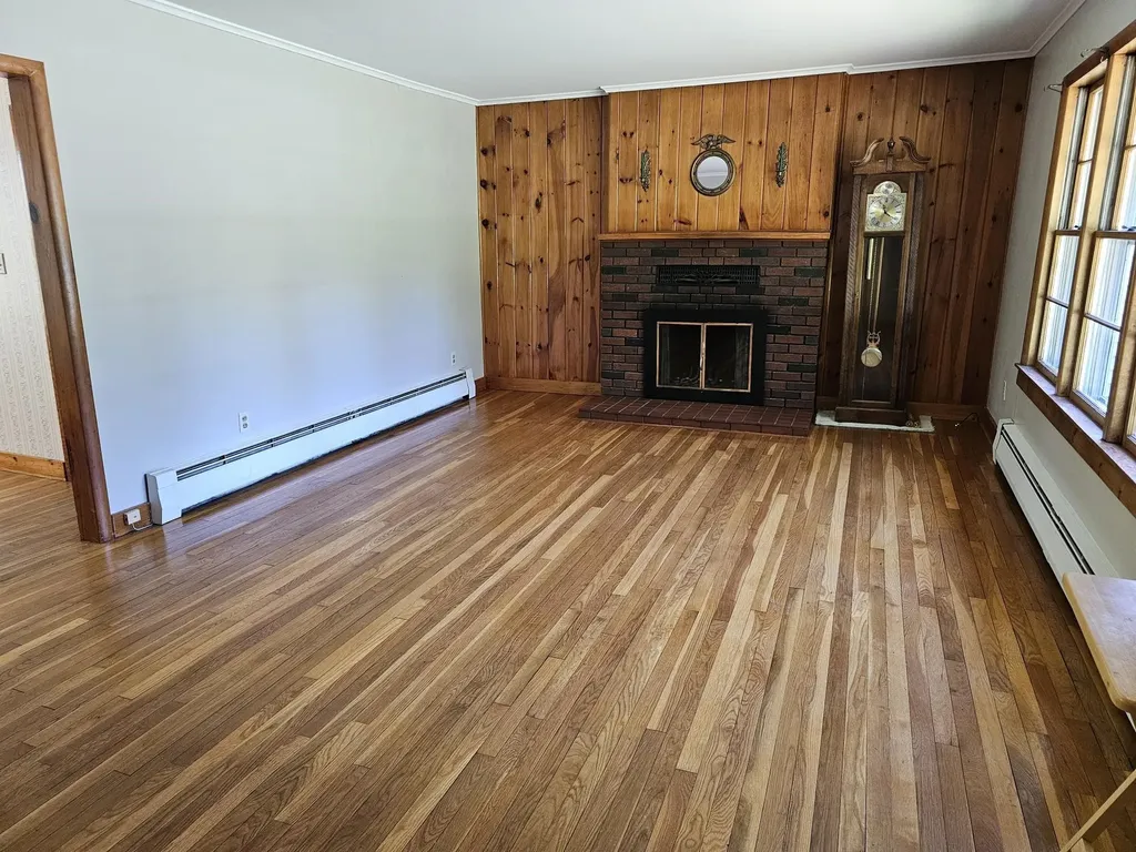 37 Eaton Road Swanzey NH 03446
