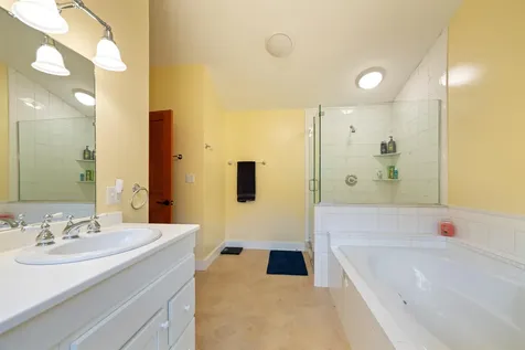 10 Wiswall Hill Road Newfane VT 05345