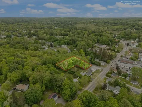 5 Highland Avenue Salem NH 03079