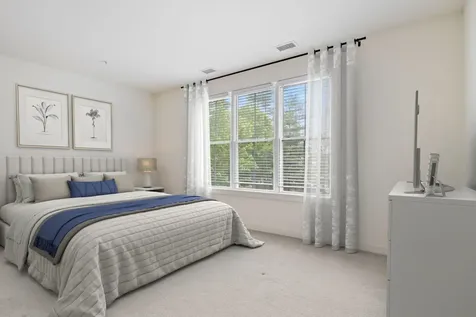 5 Sally Sweets Way Salem NH 03079