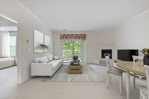 5 Sally Sweets Way Salem NH 03079