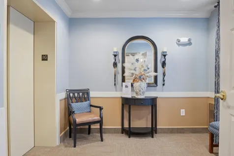 5 Sally Sweets Way Salem NH 03079