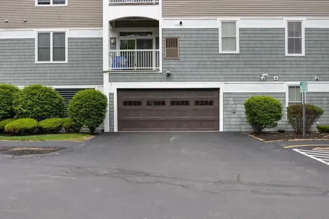 5 Sally Sweets Way Salem NH 03079