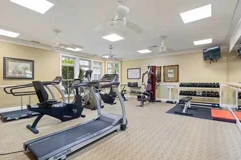 5 Sally Sweets Way Salem NH 03079