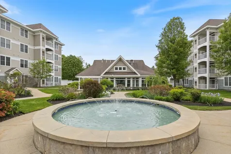 5 Sally Sweets Way Salem NH 03079