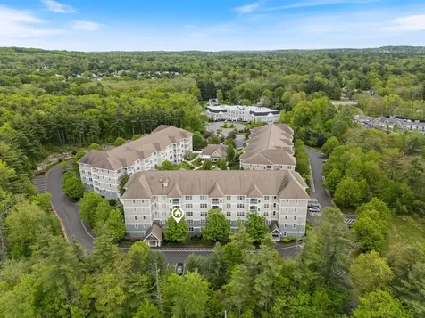 5 Sally Sweets Way Salem NH 03079