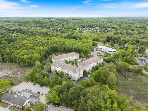 5 Sally Sweets Way Salem NH 03079