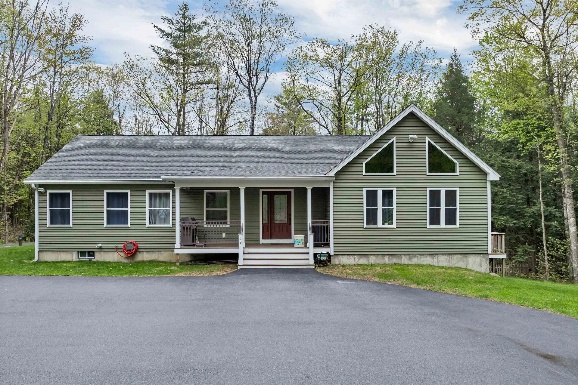 29 Reservoir Heights Road Plymouth NH 03264