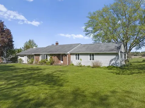 44 Weare Road Seabrook NH 03874