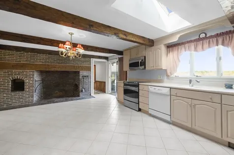44 Weare Road Seabrook NH 03874