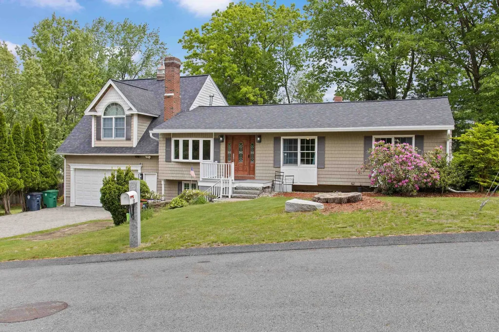 10 Hunters Lane Nashua NH 03063