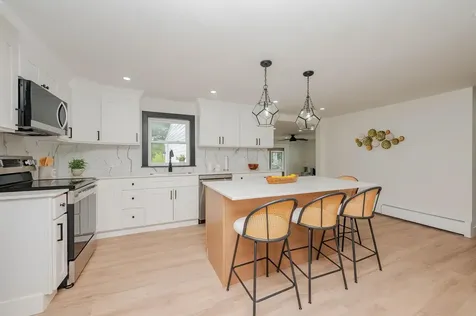 42 College Road Stratham NH 03885