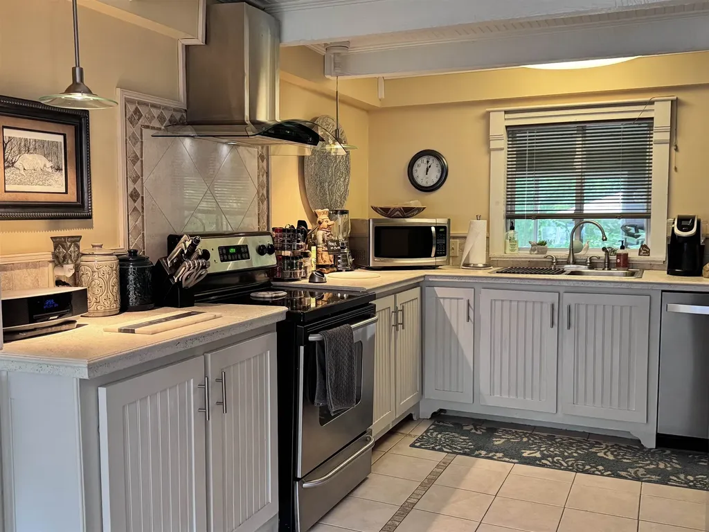 22 Chestnut Street Claremont NH 03743