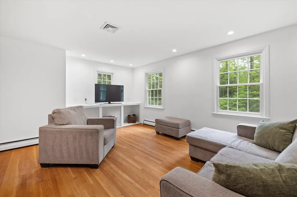 22 Acrebrook Road Keene NH 03431