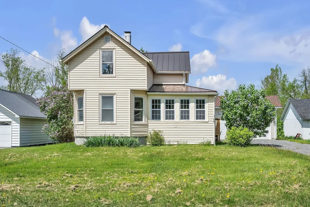 149 Pearl Street St. Albans City VT 05478-2122