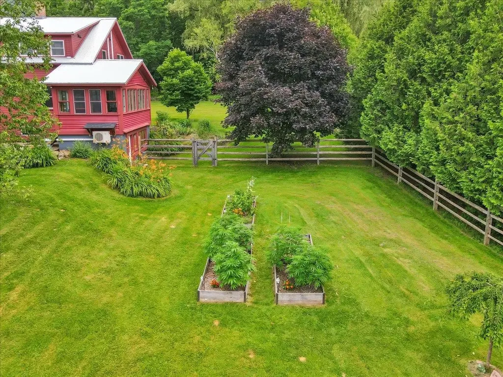 3300 Baldwin Road Hinesburg VT 05461