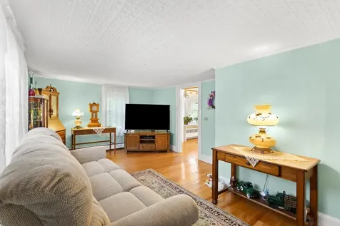 166 New Boston Road Goffstown NH 03045