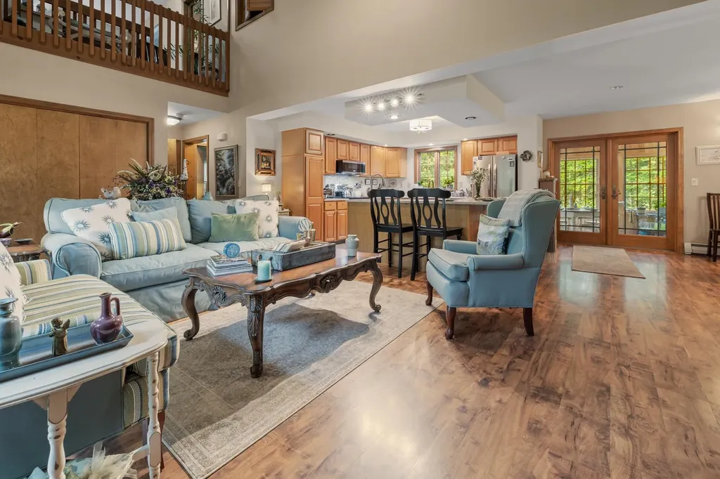 8 Mill Pond Road Grantham NH 03753