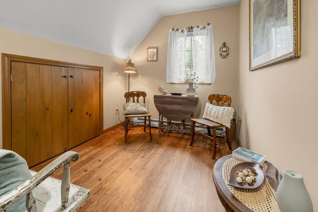 8 Mill Pond Road Grantham NH 03753