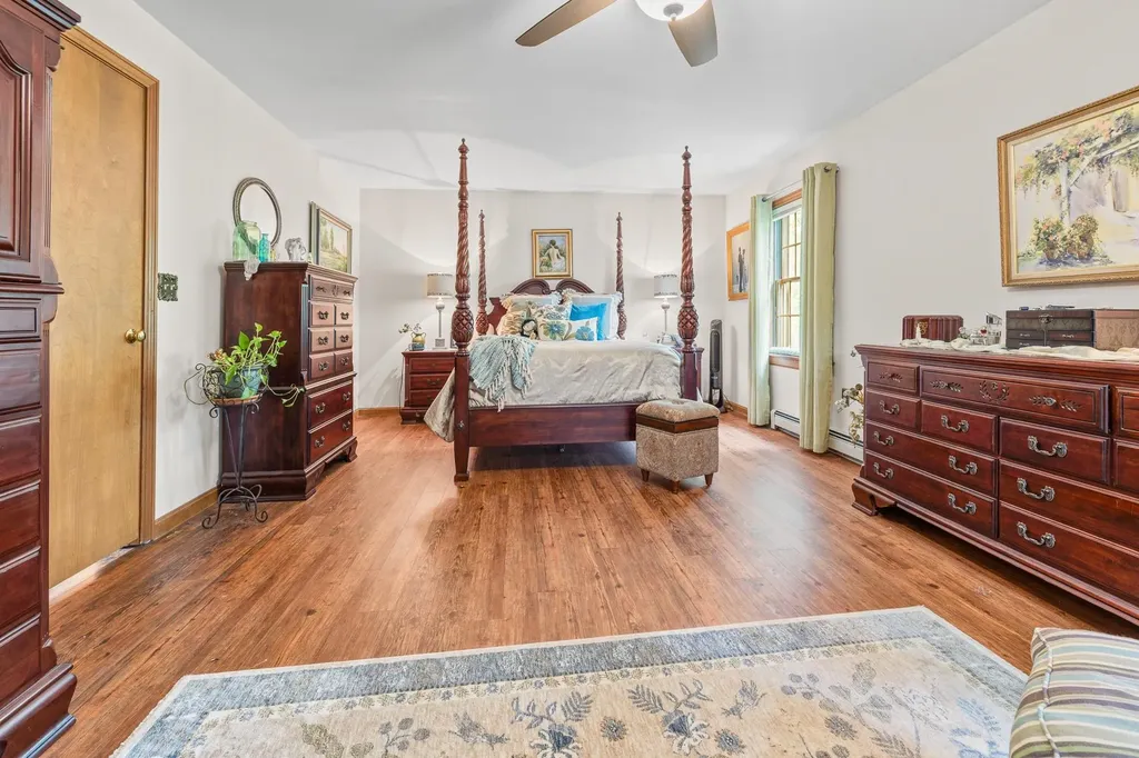 8 Mill Pond Road Grantham NH 03753