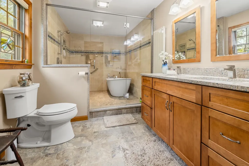 8 Mill Pond Road Grantham NH 03753