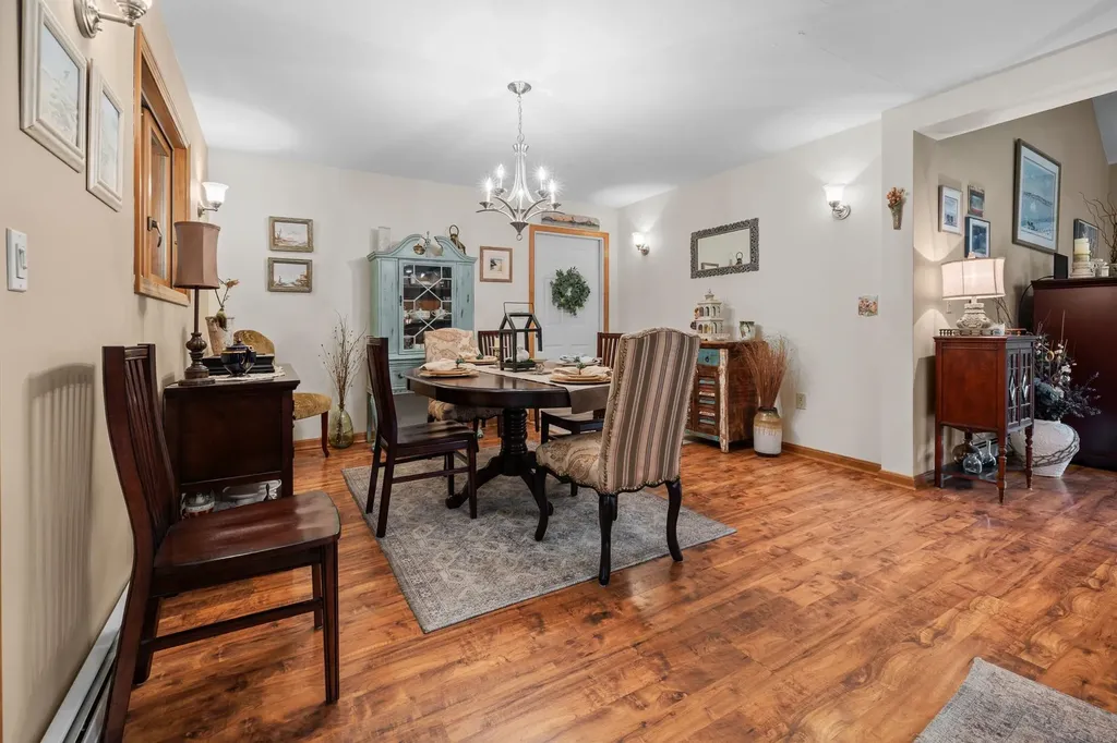 8 Mill Pond Road Grantham NH 03753