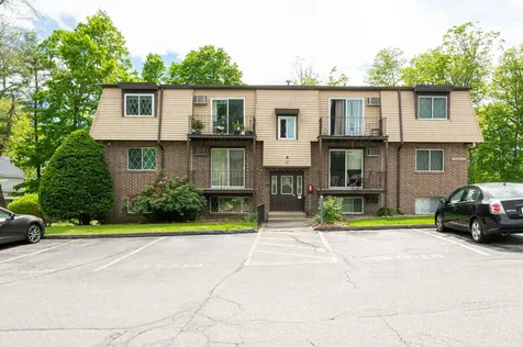 17 Silvestri Circle Derry NH 03038