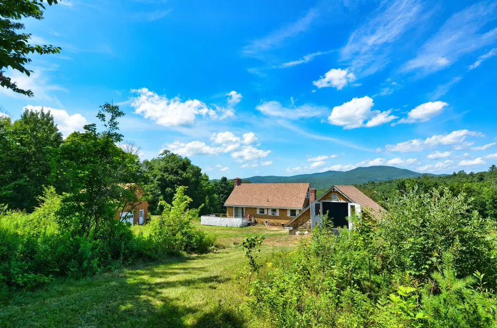 86 Hall Road Andover NH 03216