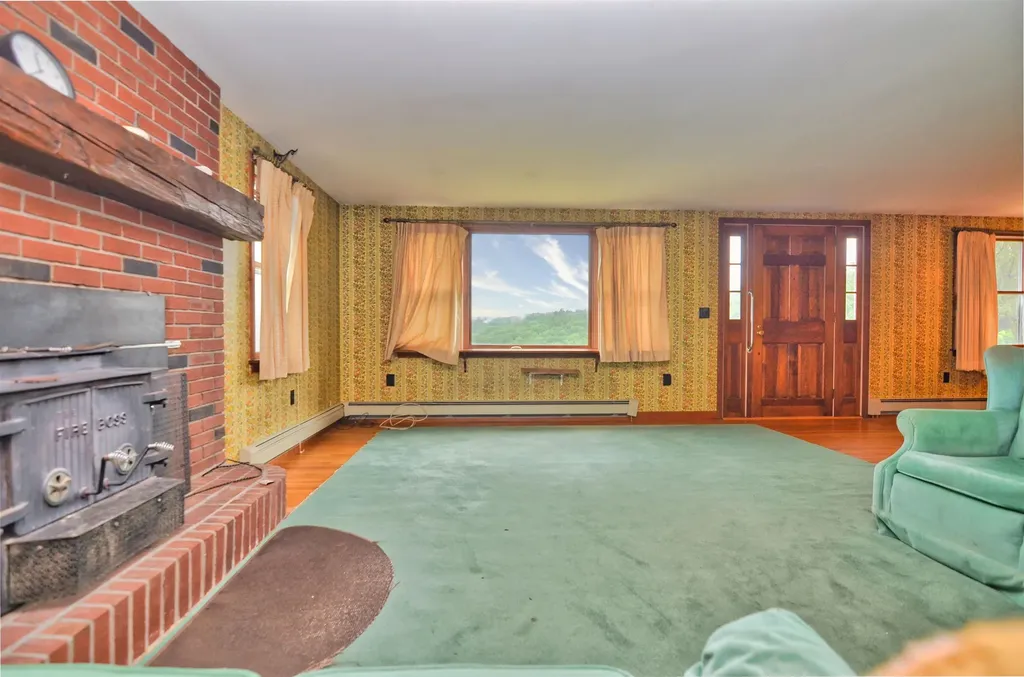 86 Hall Road Andover NH 03216