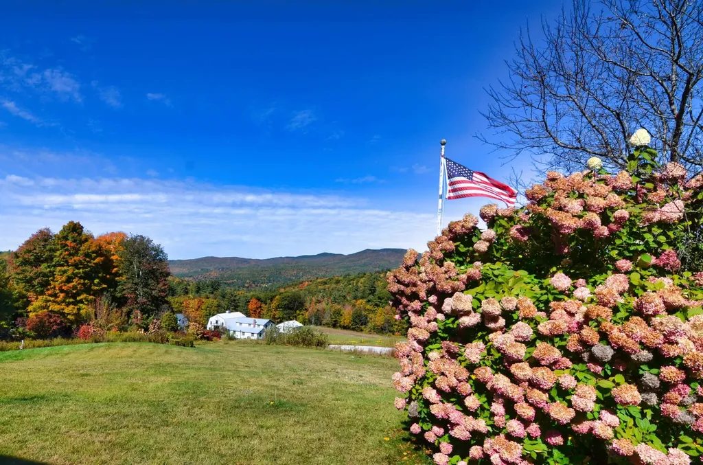 86 Hall Road Andover NH 03216