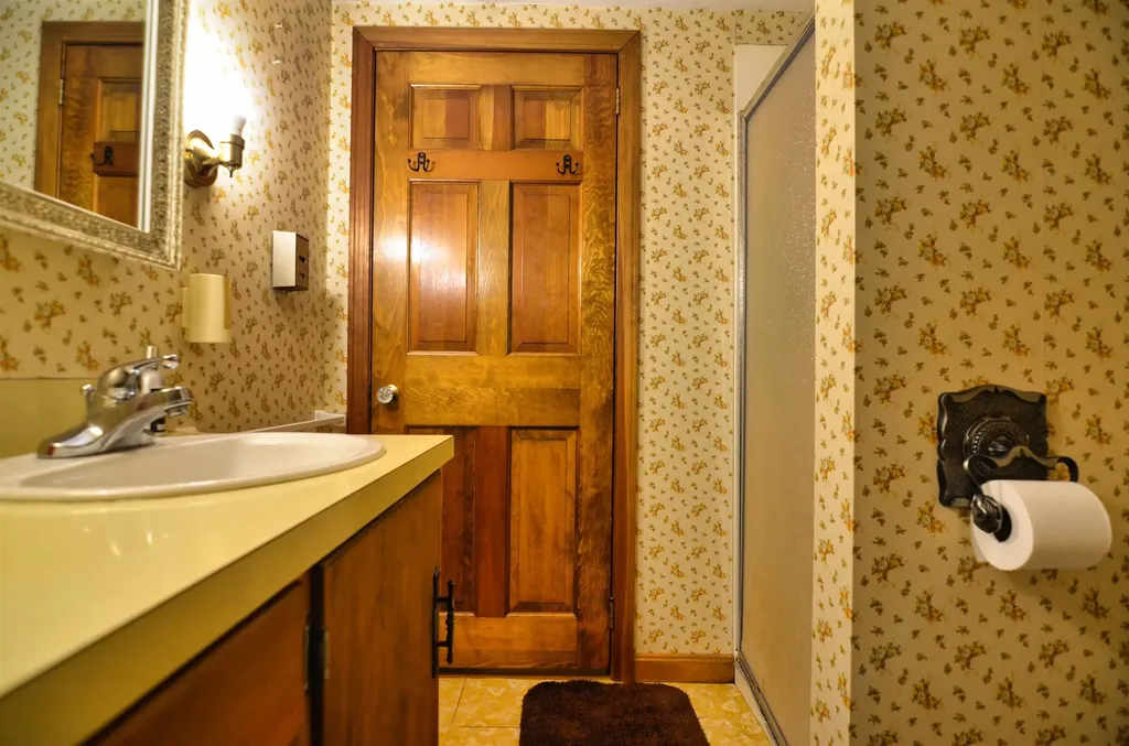 86 Hall Road Andover NH 03216