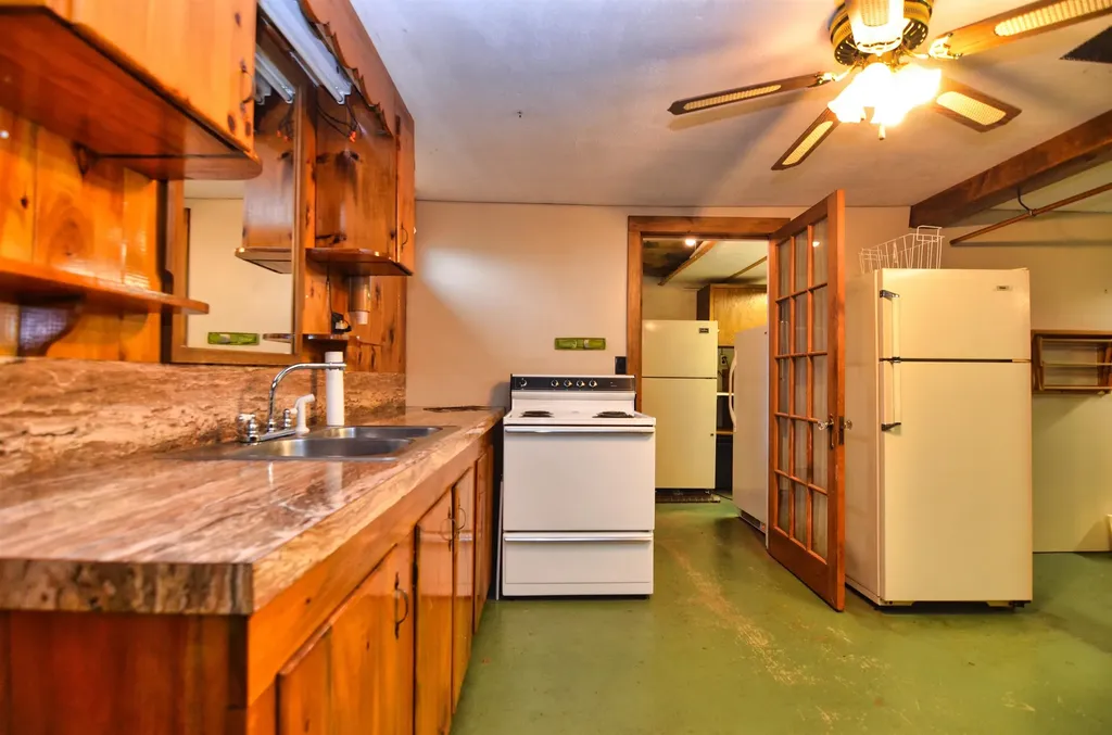 86 Hall Road Andover NH 03216