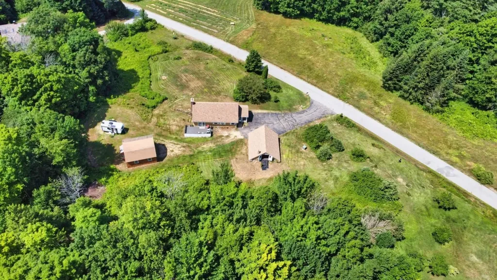 86 Hall Road Andover NH 03216