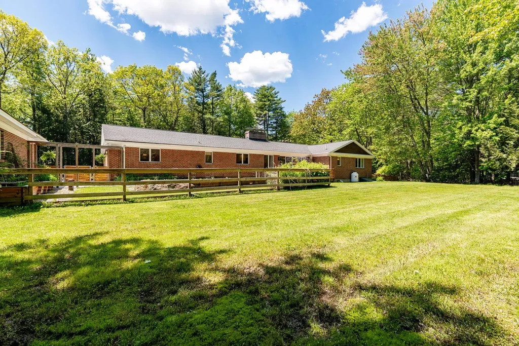 32 Four Rod Road Rochester NH 03867