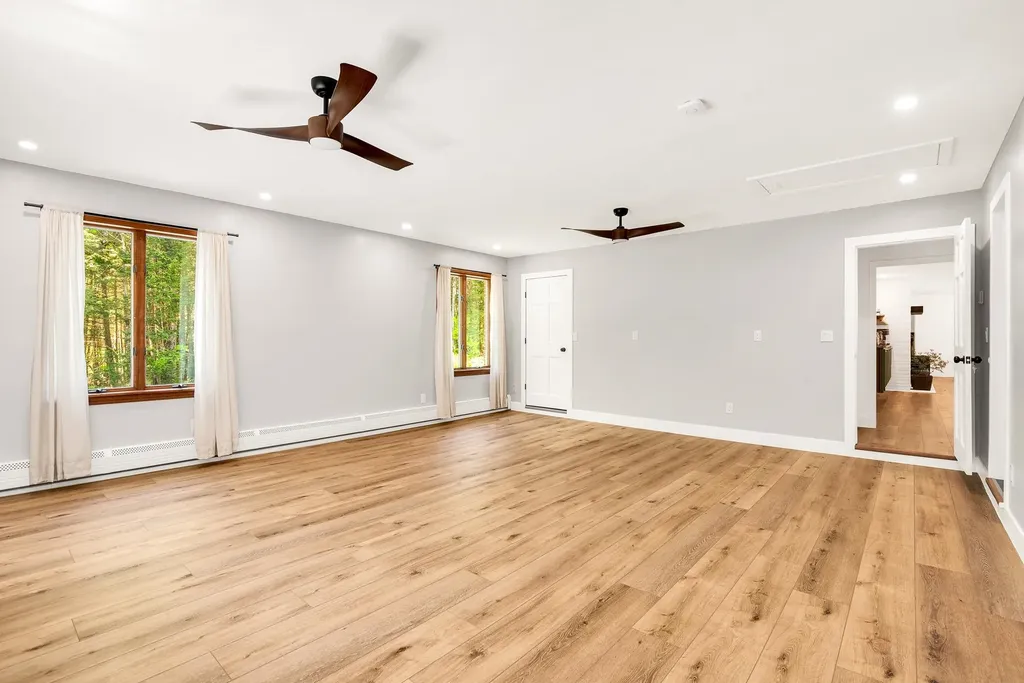32 Four Rod Road Rochester NH 03867