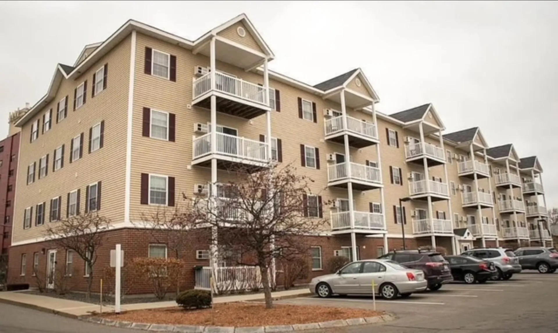 18 Harbor Avenue Nashua NH 03060