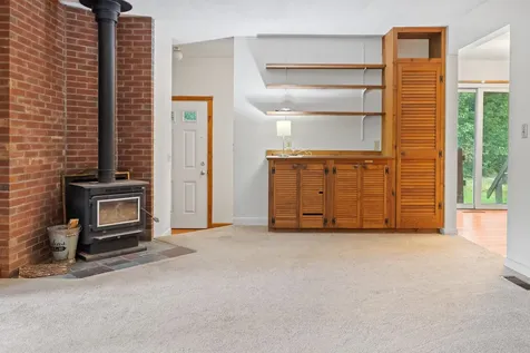 5 Dogford Road Hanover NH 03750