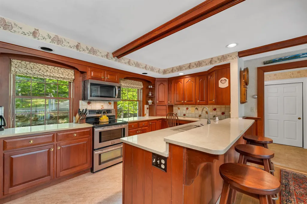14 Spring Hill Road Moultonborough NH 03254